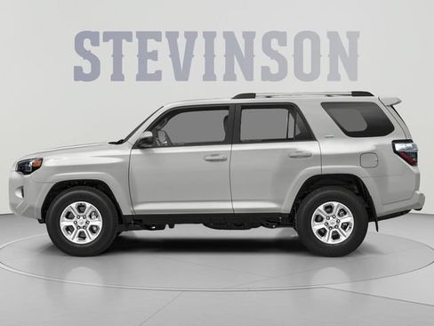Certified 2023 Toyota 4Runner SR5 AWD/4WD image 3