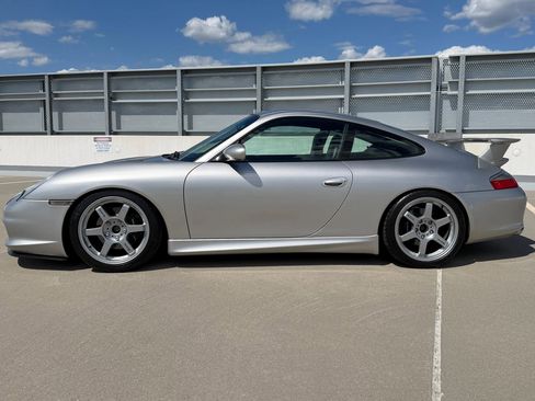 Used 2002 Porsche 911 GT3 RS image 10