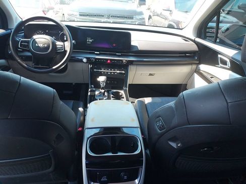 Used 2024 Kia Carnival SX FWD image 10