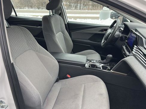 Used 2025 Toyota Camry LE image 24