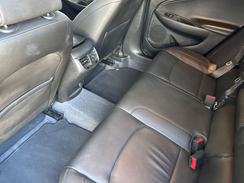 Used 2019 Chevrolet Malibu Hybrid w/ Leather Package FWD image 26