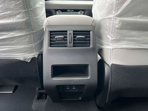 New 2026 Mitsubishi Outlander SE AWD/4WD image 13