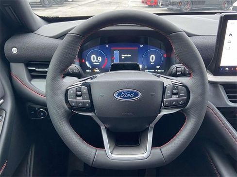 New 2025 Ford Explorer ST-Line w/ Premium Package image 17