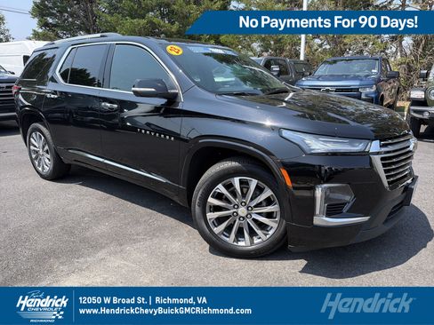 Used 2023 Chevrolet Traverse Premier AWD/4WD image 1