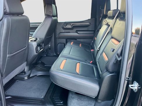 Used 2024 GMC Sierra 1500 AT4 w/ Technology Package image 25