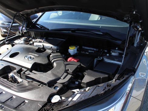 Used 2023 INFINITI QX50 Luxe image 10