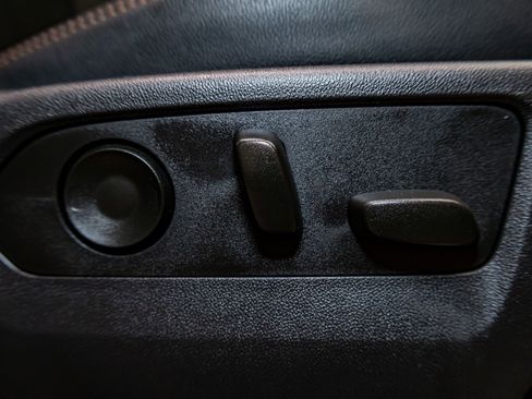 Used 2024 GMC Sierra 1500 AT4 w/ Technology Package image 30