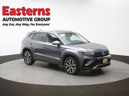 Used 2022 Volkswagen Taos SE FWD image 46
