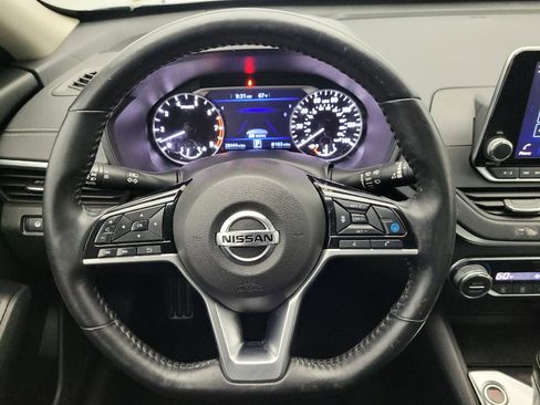 Used 2019 Nissan Altima 2.5 SV image 22