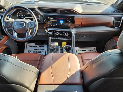 Used 2024 GMC Sierra 1500 Denali Ultimate image 15