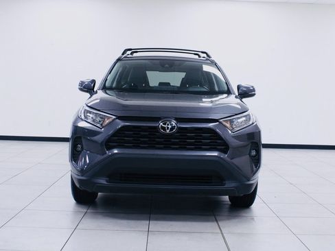 Used 2021 Toyota RAV4 XLE image 10