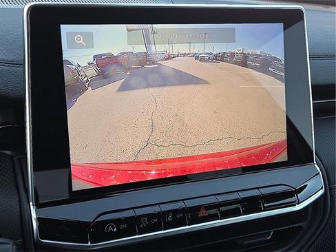 New 2026 Jeep Compass Latitude image 18