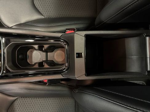 New 2025 Jeep Compass Latitude w/ Sun & Sound Group image 25