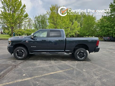 Used 2025 RAM 2500 Laramie AWD/4WD image 1