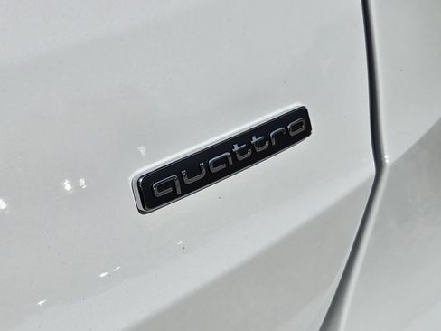 New 2025 Audi Q3 2.0T Premium Plus image 12