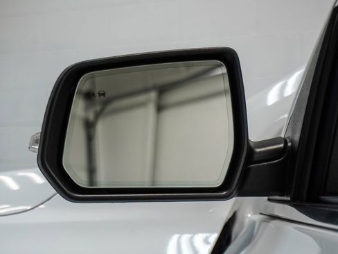 Used 2023 GMC Acadia Denali w/ Denali Technology Package FWD image 40