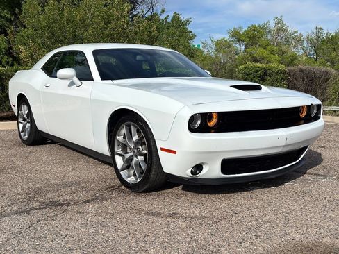 Used 2022 Dodge Challenger GT RWD image 11