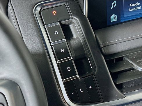 Used 2024 Chevrolet Tahoe LT image 17