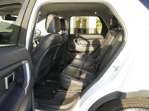 Used 2019 Land Rover Discovery Sport SE AWD/4WD image 23