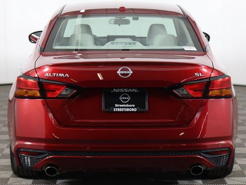 Used 2024 Nissan Altima 2.5 SL image 13