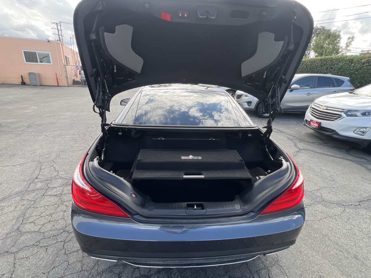 Used 2013 Mercedes-Benz SL 550 image 20