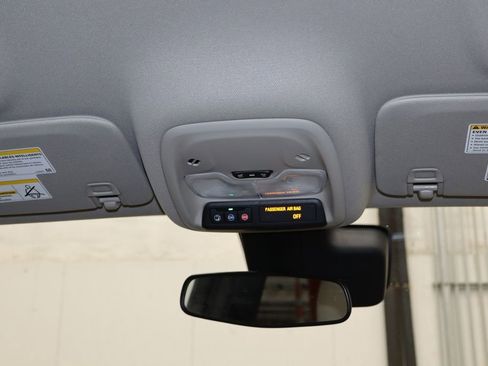 Used 2020 Buick Encore GX Select image 28