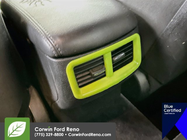Used 2018 Dodge Challenger SXT RWD image 27