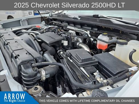 Used 2025 Chevrolet Silverado 2500 LT AWD/4WD image 15