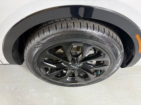 Used 2022 Kia Sorento SX image 11