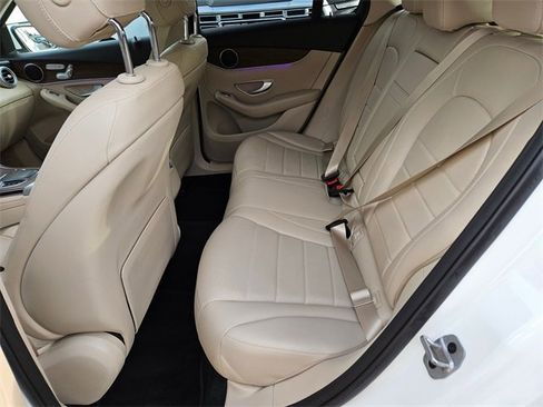 Used 2022 Mercedes-Benz GLC 300 4MATIC image 14