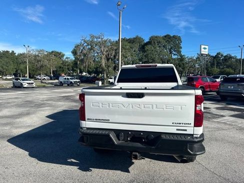 Used 2025 Chevrolet Silverado 2500 Custom w/ Custom Value Package RWD image 4