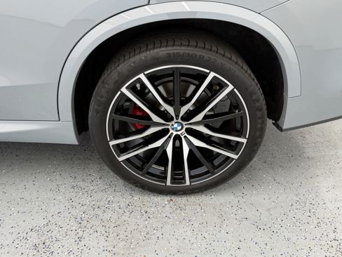 Used 2024 BMW X5 xDrive40i w/ M Sport Package AWD/4WD image 23