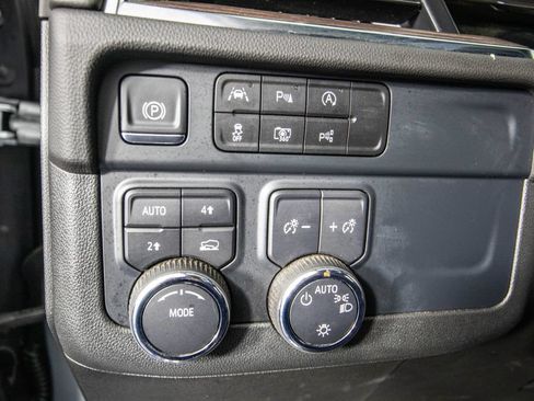 Used 2025 Chevrolet Tahoe LT AWD/4WD image 26