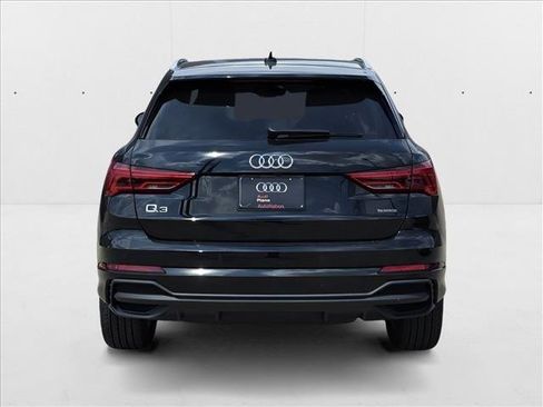 New 2025 Audi Q3 2.0T Premium image 5