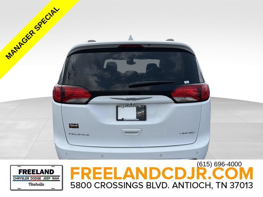 Used 2020 Chrysler Pacifica Limited FWD image 4