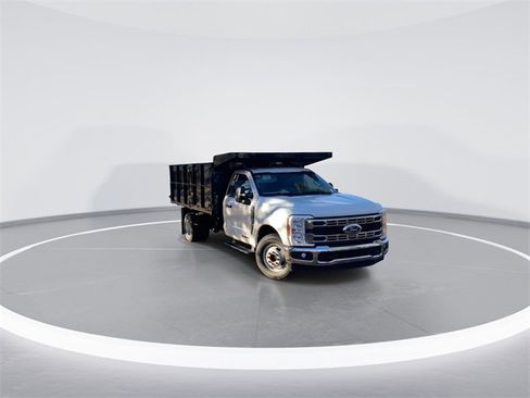 New 2024 Ford F350 XL w/ XL Chrome Package image 1