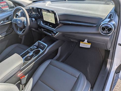 New 2026 Chevrolet Equinox LT w/ Convenience Package II image 37