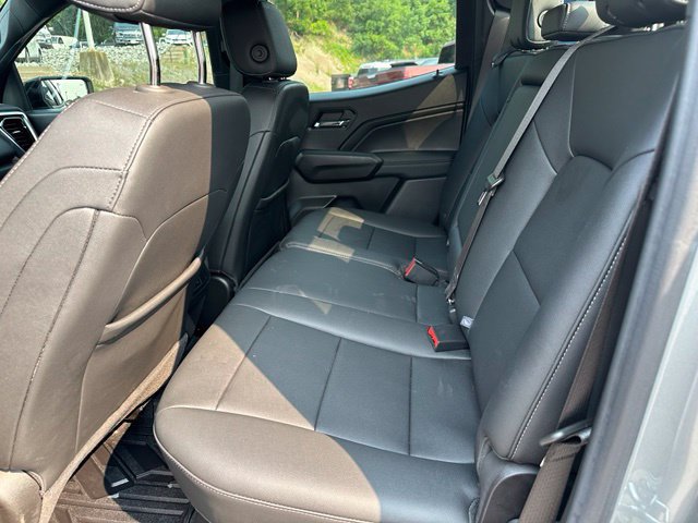 Used 2025 GMC Canyon Elevation w/ Convenience Package RWD image 18