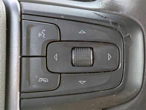 Used 2021 GMC Yukon XL SLT w/ SLT Luxury Plus Package image 28