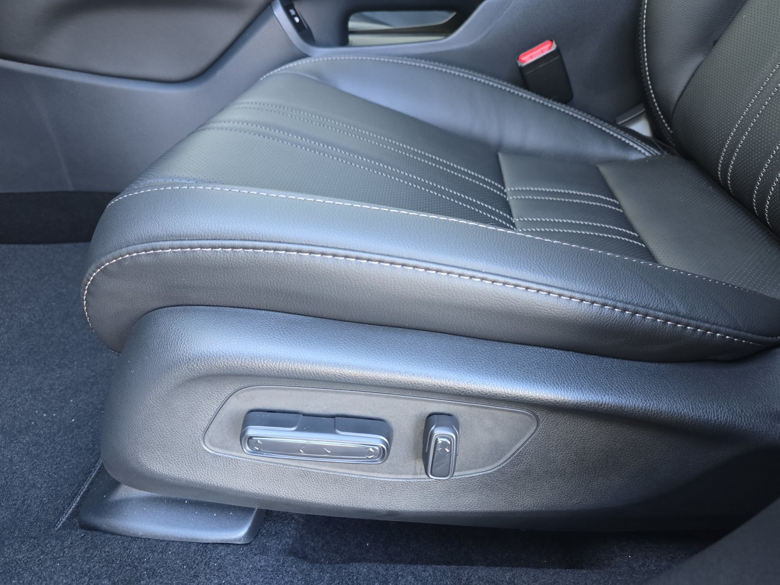 New 2027 Honda HR-V EX-L image 30
