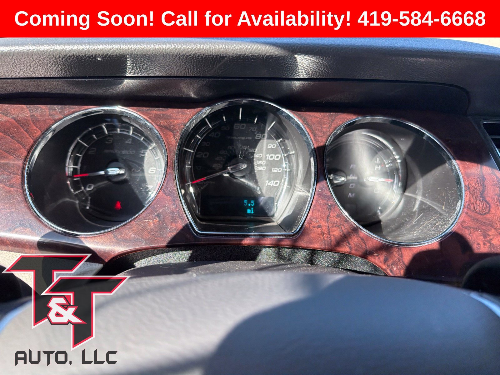 Used 2012 Ford Taurus SEL FWD image 12