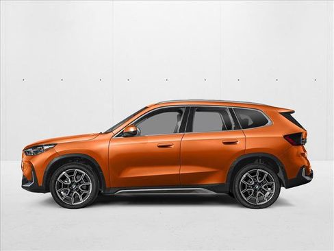 New 2025 BMW X1 xDrive28i w/ Technology Package image 3