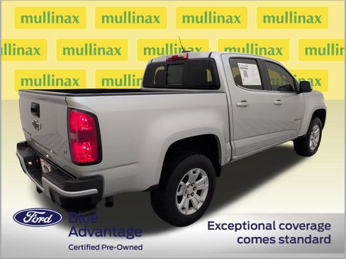Used 2020 Chevrolet Colorado LT w/ Luxury Package RWD image 3