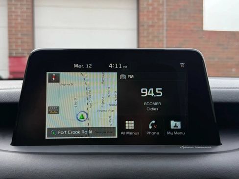 Used 2018 Kia Stinger Premium AWD/4WD image 6