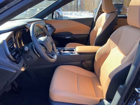 Used 2025 Lexus RX 350 Premium w/ Accessory Package (Z1) image 22