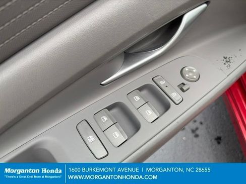 Used 2024 Hyundai Elantra SEL FWD image 16