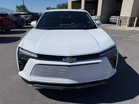 Used 2024 Chevrolet Blazer EV LT AWD/4WD image 9