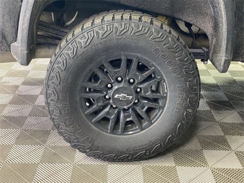 Certified 2025 Chevrolet Silverado 2500 ZR2 w/ Technology Package image 18