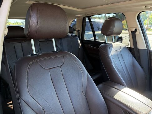 Used 2015 BMW X5 xDrive35i w/ Premium Package AWD/4WD image 18