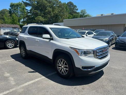 Used 2017 GMC Acadia SLE w/ Driver Alert Package I AWD/4WD image 3